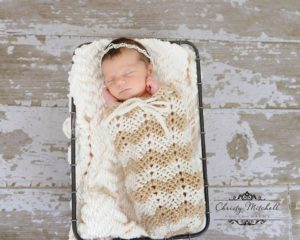 Read more about the article Chevron Swaddle Pod – Photo Prop Pattern Release