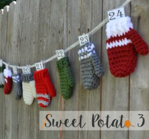 Read more about the article Mitten Bunting & Advent Calendar Crochet Pattern