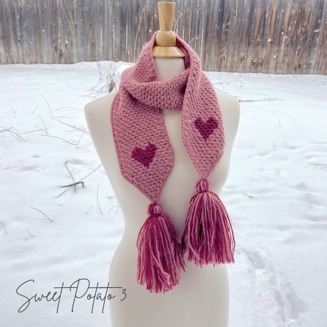 Read more about the article Hearts of Love Scarf Crochet Pattern