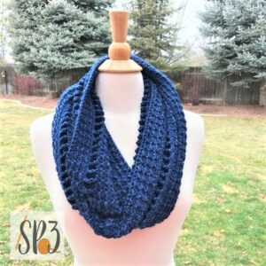 Read more about the article Lovely Ladders Cowl – Crochet Pattern
