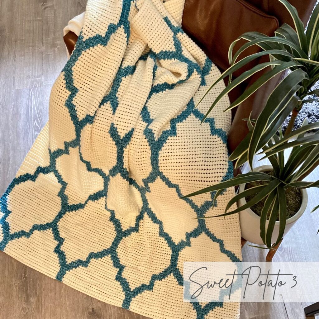 Arabesque tile blanket