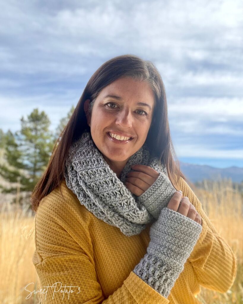 Loops-And-Lace-11-819x1024 Loops & Lace Scarf and Fingerless Gloves