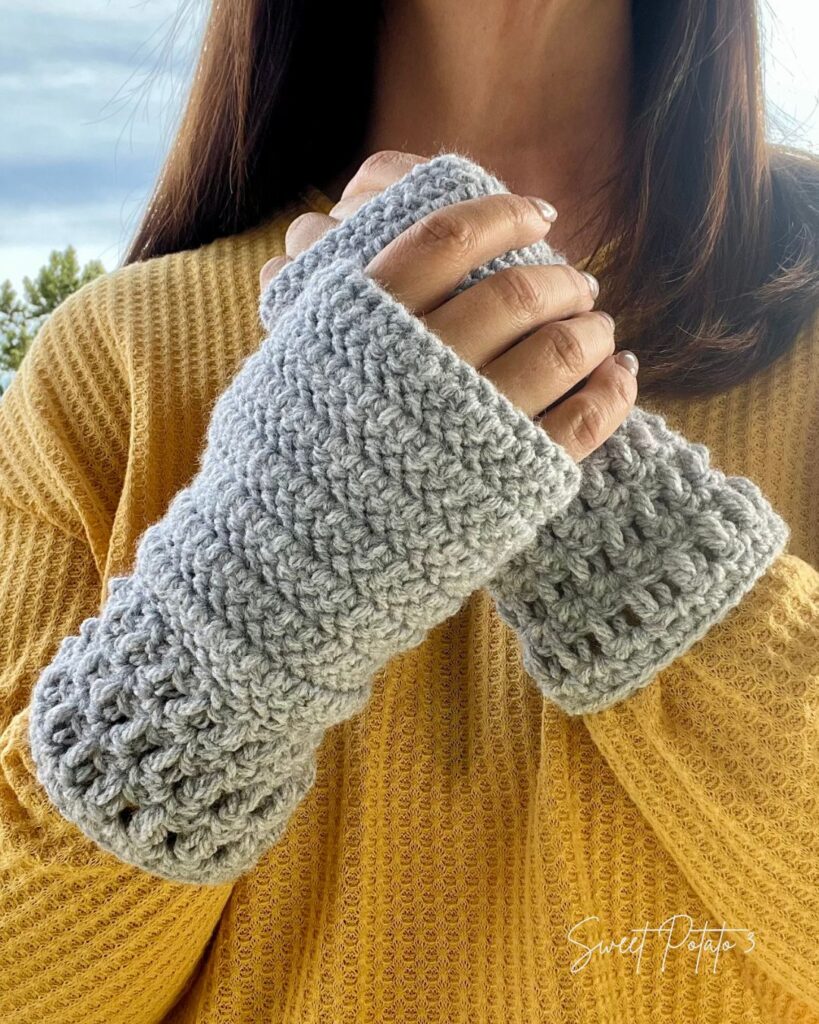 Loops-And-Lace-5-819x1024 Loops & Lace Scarf and Fingerless Gloves