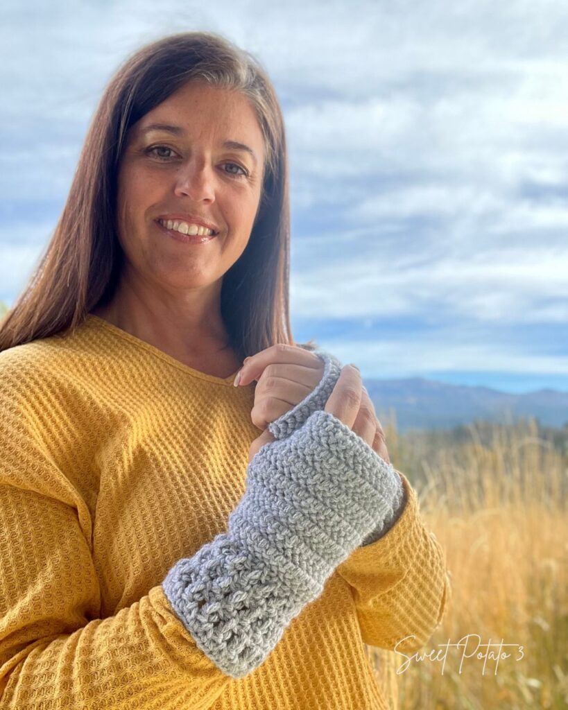 Loops-And-Lace-6-819x1024 Loops & Lace Scarf and Fingerless Gloves