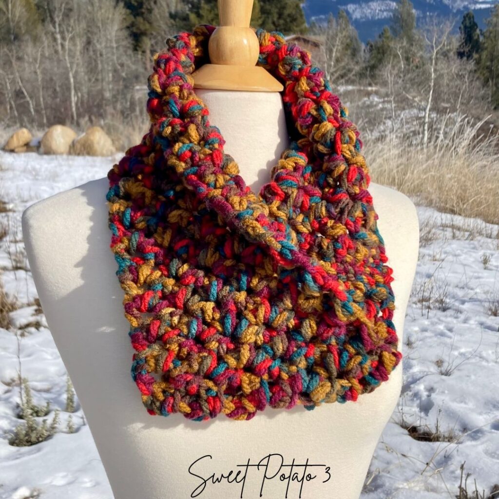 Chunky Herringbone Knotted Cowl